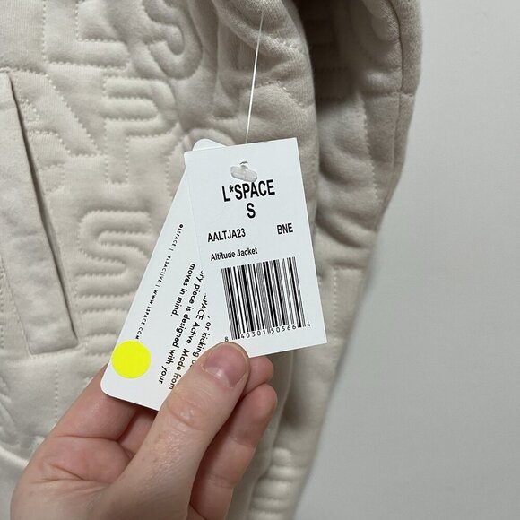 L*Space NWT Altitude Quilted Logo Bomber Jacket in Bone Size Small - Picture 4 of 8